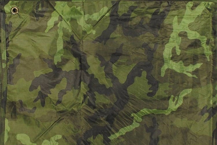 Camo Tarp: Why do You Need One 3 Is It Legal to use Camo Tarps?