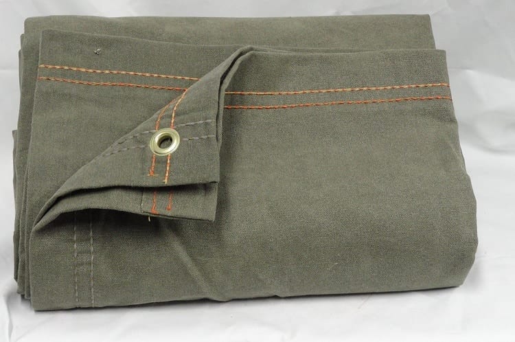 How to Make a Shade Canopy With a Tarp 2 What Kind of Tarp do You Need?