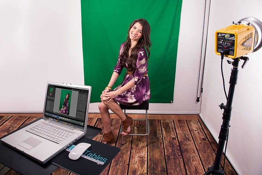 How to Make a Green Screen With a Tarp