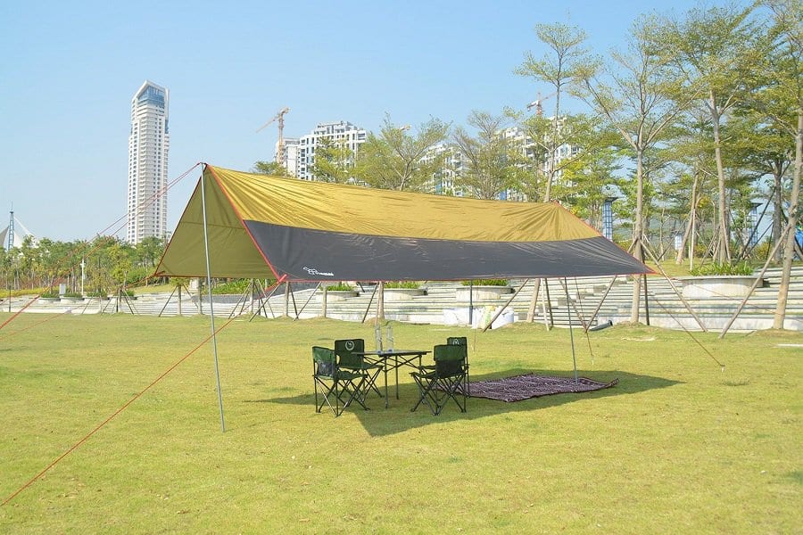 How to Make a Tarp Shelter Without Trees